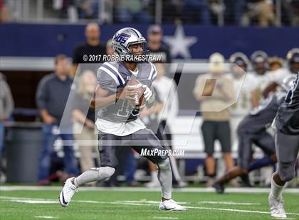 Thumbnail 2 in Pleasant Grove vs. West Orange-Stark (UIL 4A Division 2 Final) photogallery.