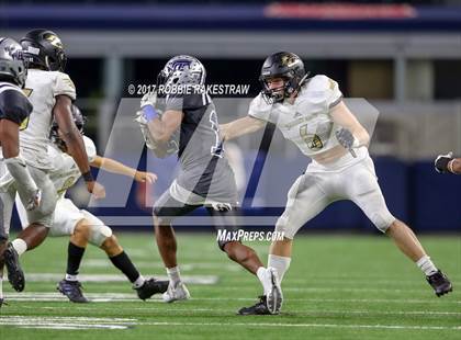 Thumbnail 3 in Pleasant Grove vs. West Orange-Stark (UIL 4A Division 2 Final) photogallery.