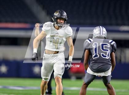 Thumbnail 1 in Pleasant Grove vs. West Orange-Stark (UIL 4A Division 2 Final) photogallery.
