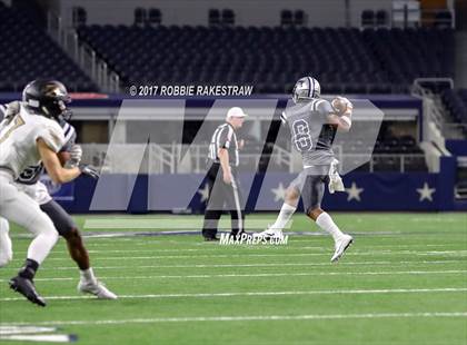 Thumbnail 1 in Pleasant Grove vs. West Orange-Stark (UIL 4A Division 2 Final) photogallery.