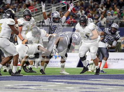 Thumbnail 2 in Pleasant Grove vs. West Orange-Stark (UIL 4A Division 2 Final) photogallery.