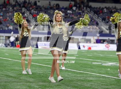 Thumbnail 3 in Pleasant Grove vs. West Orange-Stark (UIL 4A Division 2 Final) photogallery.
