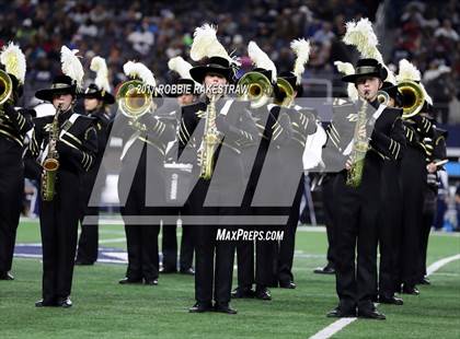 Thumbnail 1 in Pleasant Grove vs. West Orange-Stark (UIL 4A Division 2 Final) photogallery.