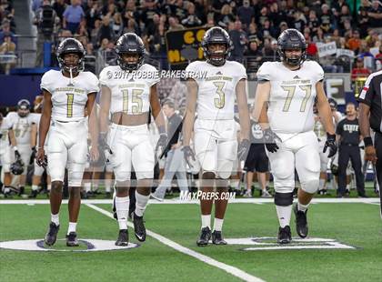 Thumbnail 1 in Pleasant Grove vs. West Orange-Stark (UIL 4A Division 2 Final) photogallery.