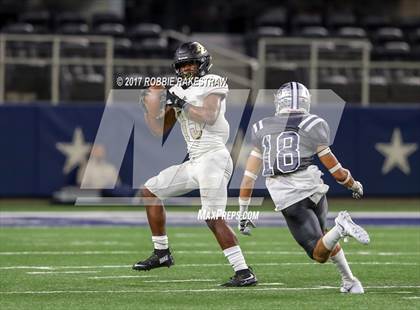 Thumbnail 3 in Pleasant Grove vs. West Orange-Stark (UIL 4A Division 2 Final) photogallery.