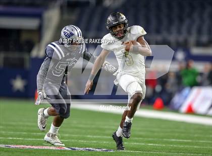 Thumbnail 1 in Pleasant Grove vs. West Orange-Stark (UIL 4A Division 2 Final) photogallery.