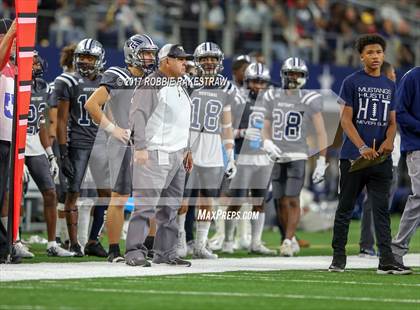Thumbnail 2 in Pleasant Grove vs. West Orange-Stark (UIL 4A Division 2 Final) photogallery.