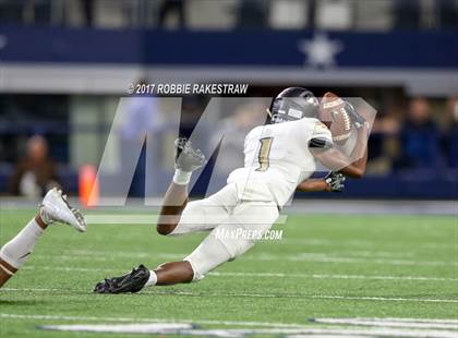 Thumbnail 3 in Pleasant Grove vs. West Orange-Stark (UIL 4A Division 2 Final) photogallery.