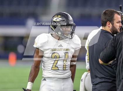 Thumbnail 1 in Pleasant Grove vs. West Orange-Stark (UIL 4A Division 2 Final) photogallery.