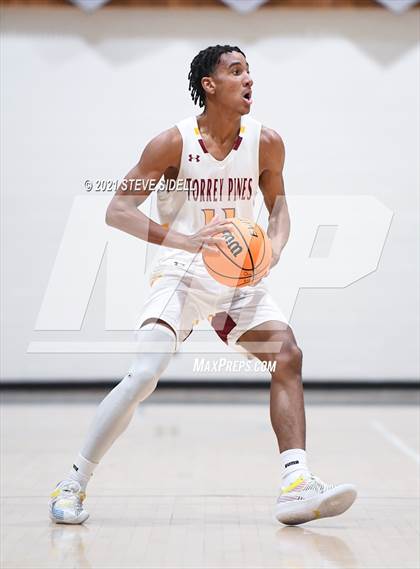 Thumbnail 3 in Torrey Pines vs. Cathedral Catholic photogallery.