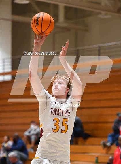Thumbnail 1 in Torrey Pines vs. Cathedral Catholic photogallery.