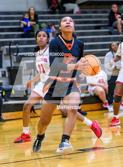Thumbnail 3 in Davie vs Thomasville (Ledford Christmas Classic) photogallery.