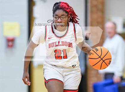 Thumbnail 1 in Davie vs Thomasville (Ledford Christmas Classic) photogallery.