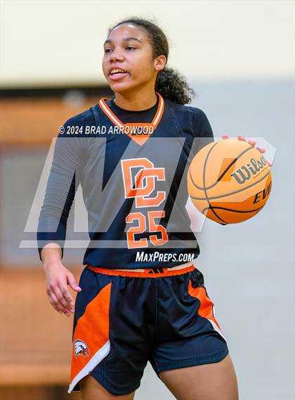 Thumbnail 3 in Davie vs Thomasville (Ledford Christmas Classic) photogallery.