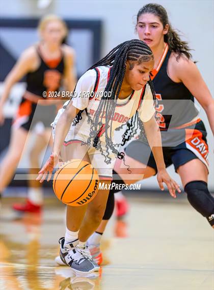 Thumbnail 1 in Davie vs Thomasville (Ledford Christmas Classic) photogallery.
