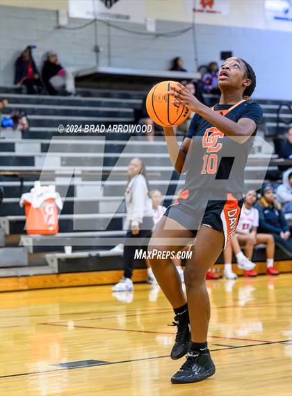 Thumbnail 2 in Davie vs Thomasville (Ledford Christmas Classic) photogallery.