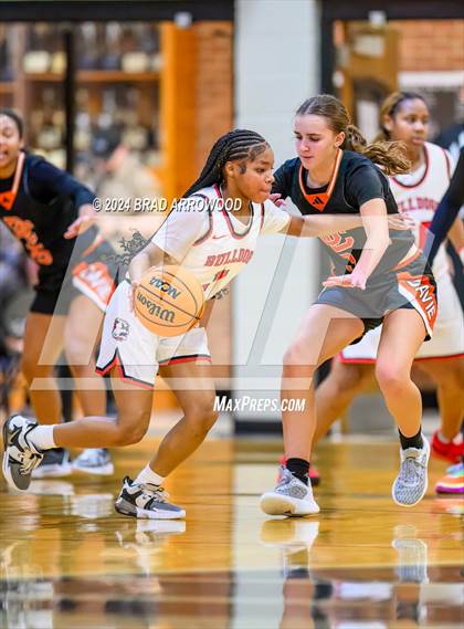 Thumbnail 2 in Davie vs Thomasville (Ledford Christmas Classic) photogallery.