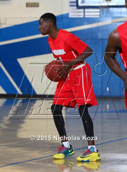 Thumbnail 1 in Savanna vs. La Mirada (CIF SS Playoff) photogallery.