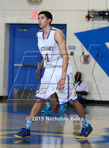 Thumbnail 3 in Savanna vs. La Mirada (CIF SS Playoff) photogallery.
