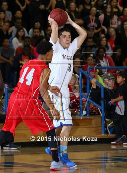 Thumbnail 3 in Savanna vs. La Mirada (CIF SS Playoff) photogallery.