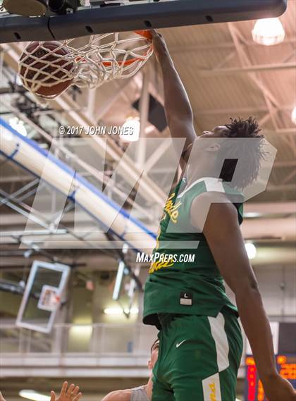 Thumbnail 2 in Roselle Catholic vs. Montverde Academy (Metro Classic) photogallery.