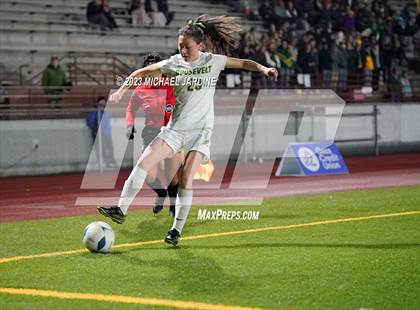 Thumbnail 2 in Roosevelt vs Shorecrest (WIAA 3A Final) photogallery.