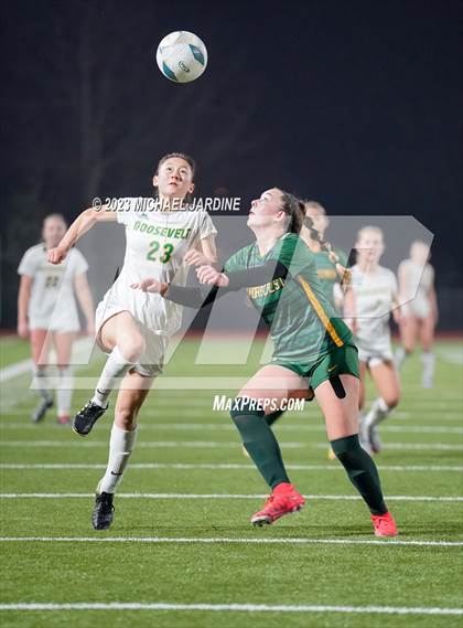 Thumbnail 3 in Roosevelt vs Shorecrest (WIAA 3A Final) photogallery.