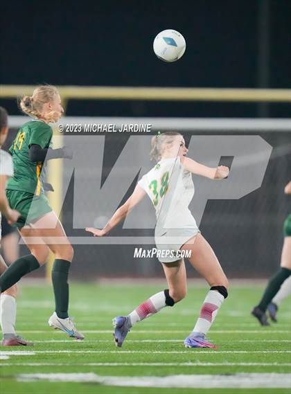 Thumbnail 3 in Roosevelt vs Shorecrest (WIAA 3A Final) photogallery.