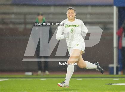 Thumbnail 1 in Roosevelt vs Shorecrest (WIAA 3A Final) photogallery.