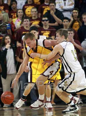 Thumbnail 3 in Menlo-Atherton vs. Archbishop Mitty (CIF CCS D2 Final) photogallery.