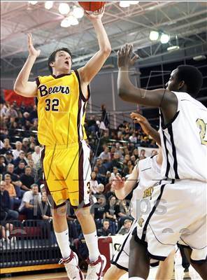 Thumbnail 2 in Menlo-Atherton vs. Archbishop Mitty (CIF CCS D2 Final) photogallery.