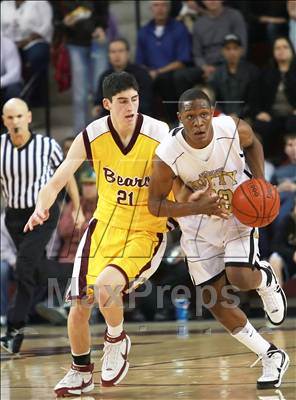 Thumbnail 2 in Menlo-Atherton vs. Archbishop Mitty (CIF CCS D2 Final) photogallery.