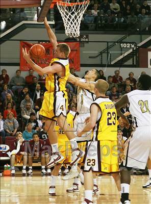 Thumbnail 2 in Menlo-Atherton vs. Archbishop Mitty (CIF CCS D2 Final) photogallery.