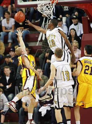 Thumbnail 2 in Menlo-Atherton vs. Archbishop Mitty (CIF CCS D2 Final) photogallery.