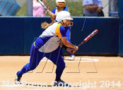 Thumbnail 1 in Brawley vs. Clairemont (CIF-SDS D3 Final) photogallery.