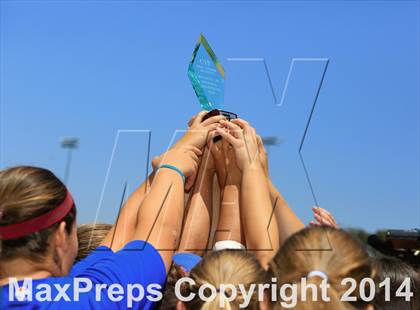Thumbnail 1 in Brawley vs. Clairemont (CIF-SDS D3 Final) photogallery.