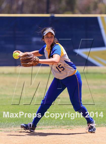 Thumbnail 3 in Brawley vs. Clairemont (CIF-SDS D3 Final) photogallery.