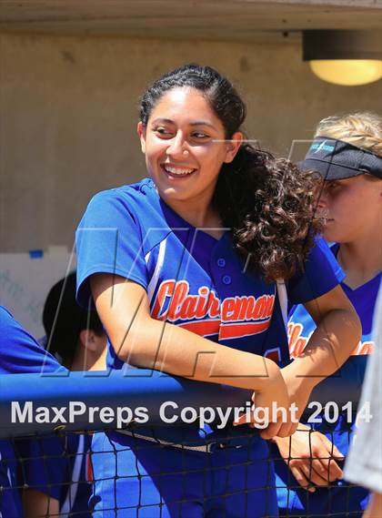 Thumbnail 3 in Brawley vs. Clairemont (CIF-SDS D3 Final) photogallery.