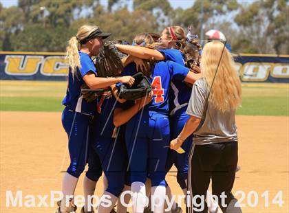 Thumbnail 2 in Brawley vs. Clairemont (CIF-SDS D3 Final) photogallery.