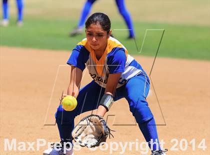 Thumbnail 3 in Brawley vs. Clairemont (CIF-SDS D3 Final) photogallery.