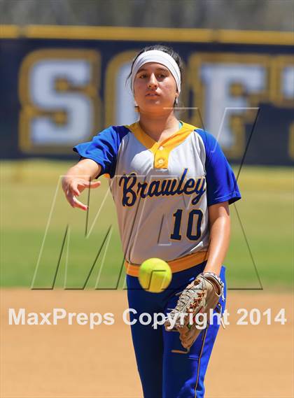 Thumbnail 1 in Brawley vs. Clairemont (CIF-SDS D3 Final) photogallery.