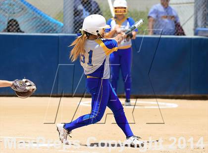 Thumbnail 2 in Brawley vs. Clairemont (CIF-SDS D3 Final) photogallery.