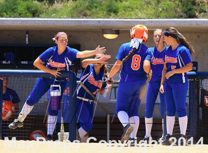 Thumbnail 1 in Brawley vs. Clairemont (CIF-SDS D3 Final) photogallery.