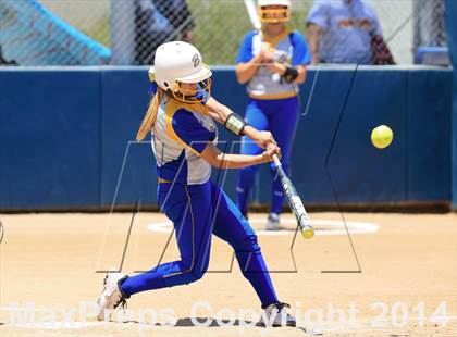 Thumbnail 3 in Brawley vs. Clairemont (CIF-SDS D3 Final) photogallery.
