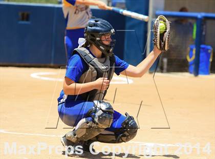 Thumbnail 3 in Brawley vs. Clairemont (CIF-SDS D3 Final) photogallery.