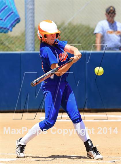 Thumbnail 3 in Brawley vs. Clairemont (CIF-SDS D3 Final) photogallery.