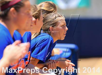 Thumbnail 3 in Brawley vs. Clairemont (CIF-SDS D3 Final) photogallery.