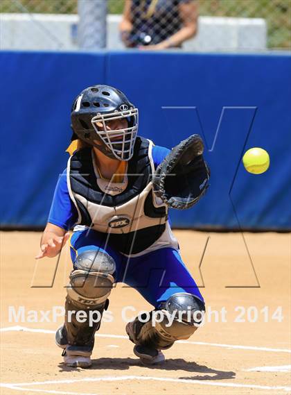 Thumbnail 1 in Brawley vs. Clairemont (CIF-SDS D3 Final) photogallery.