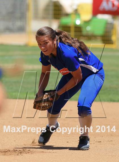 Thumbnail 3 in Brawley vs. Clairemont (CIF-SDS D3 Final) photogallery.