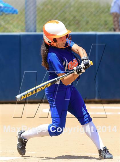Thumbnail 3 in Brawley vs. Clairemont (CIF-SDS D3 Final) photogallery.